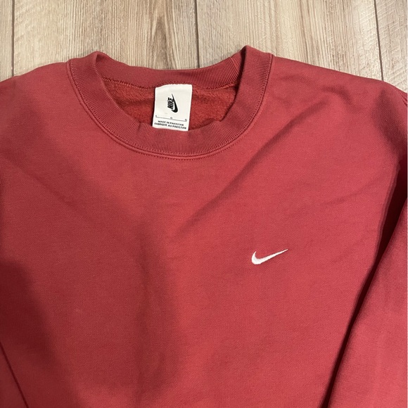 Nike Solo Swoosh Crew Sweatshirt - Picture 3 of 4